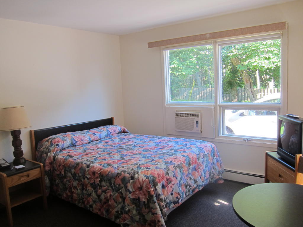 Shine Motel Summerside Room photo